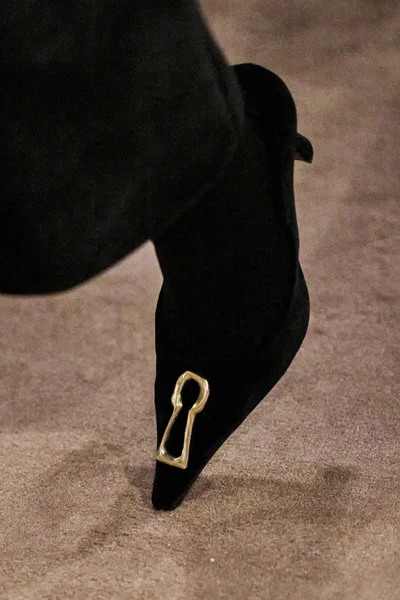 Look 30